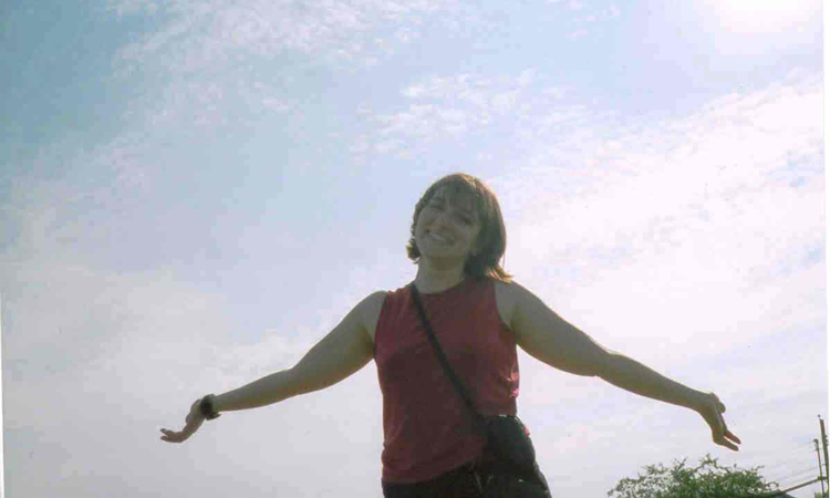 Under the rare New England sun. Amy and the Sun.